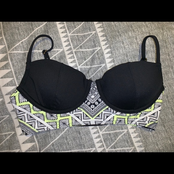 Swim bundle 💕 - Picture 3 of 7